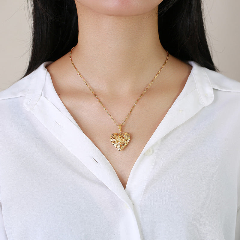 fashion heart shape titanium steel plating necklace