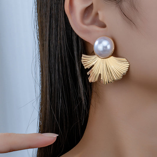 1 pair elegant vintage style ginkgo leaf plating inlay alloy acrylic 14k gold plated ear studs
