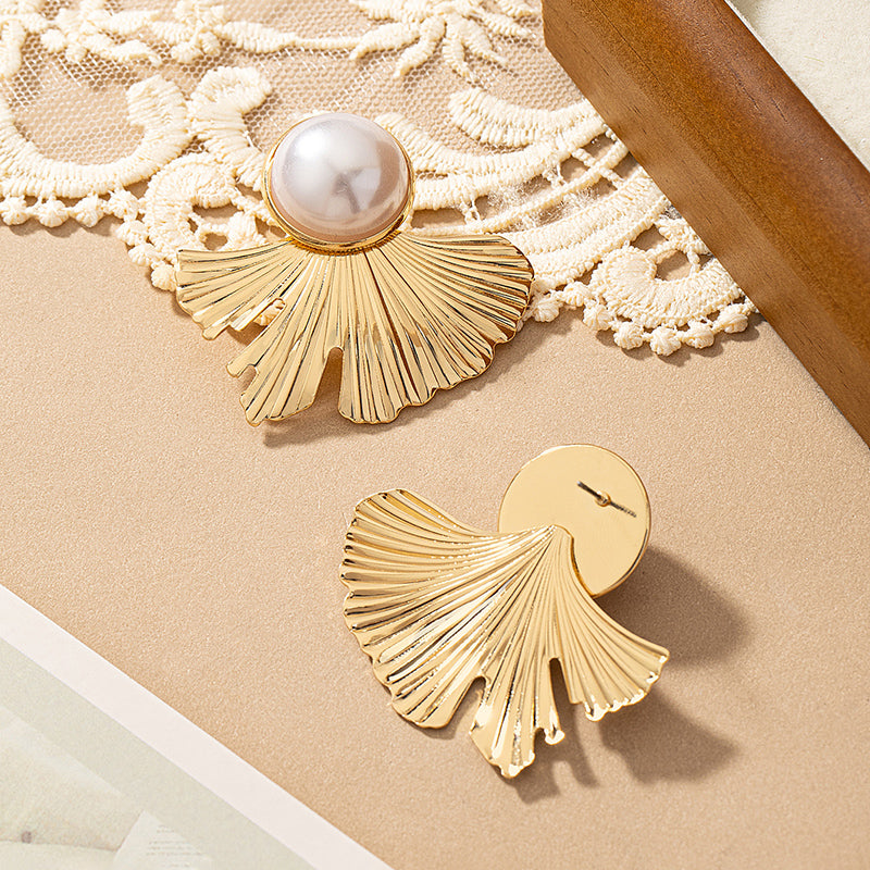 1 pair elegant vintage style ginkgo leaf plating inlay alloy acrylic 14k gold plated ear studs