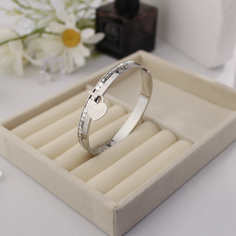 18K Gold Plated Elegant Rhinestones Bangle