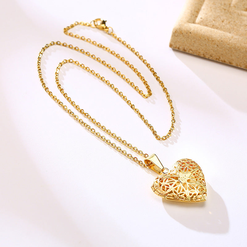 fashion heart shape titanium steel plating necklace