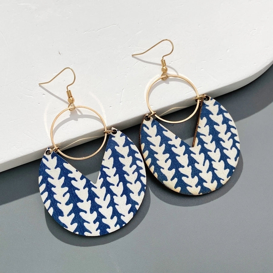 1 pair simple style stripe flower wood dangling earrings